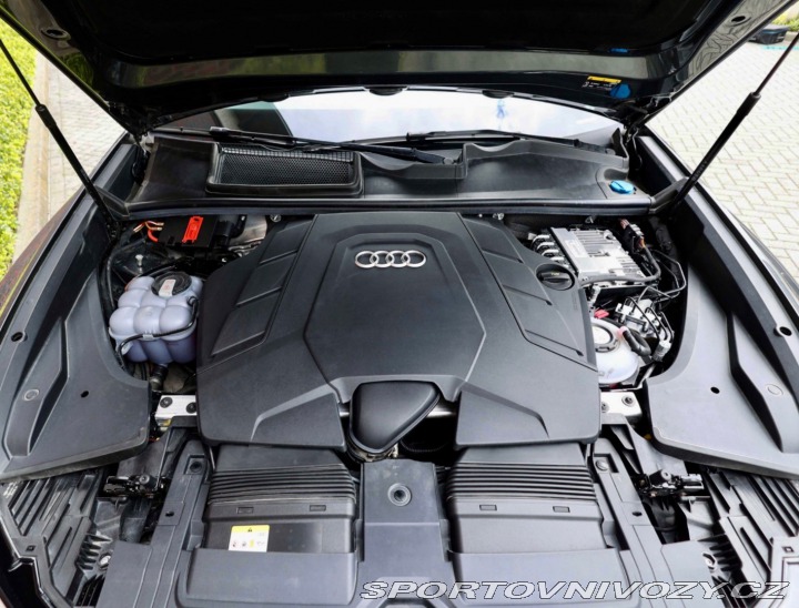 Audi Ostatní modely Q8  60 TFSIe Quattro | Ťažné 2021