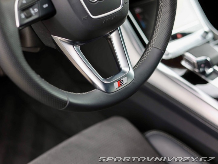 Audi Ostatní modely Q8  60 TFSIe Quattro | Ťažné 2021