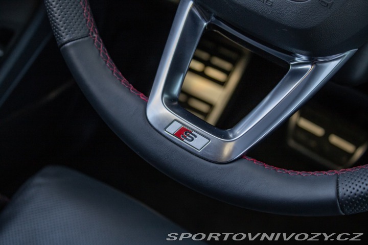 Audi SQ7 TFSI quattro A/T 8 / ZÁR 2025