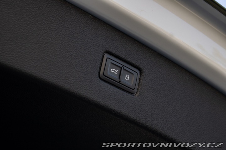 Audi SQ7 TFSI quattro A/T 8 / ZÁR 2025