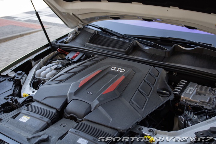 Audi SQ7 TFSI quattro A/T 8 / ZÁR 2025