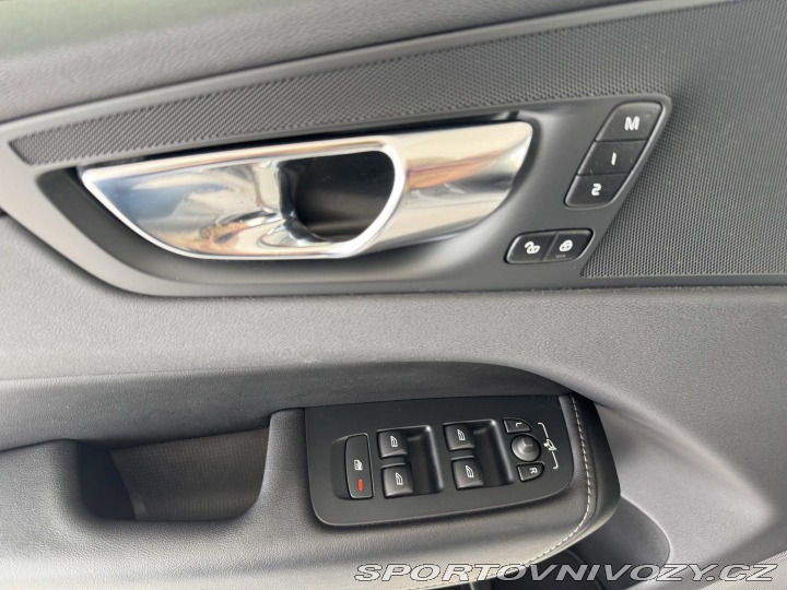 Volvo Ostatní modely XC60 T6 AWD*Recharge Plus*Odvě 2022