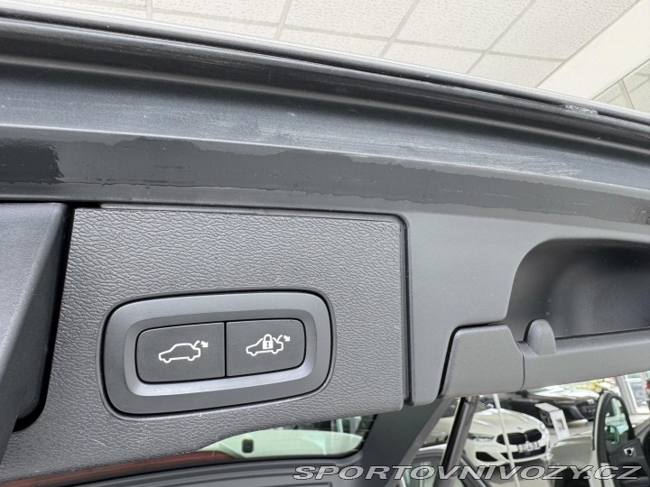 Volvo Ostatní modely XC60 T6 AWD*Recharge Plus*Odvě 2022
