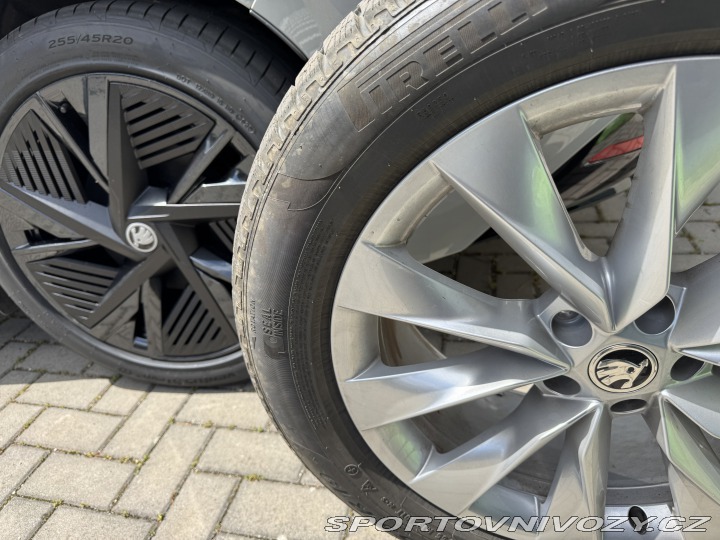 Škoda Enyaq RS 4x4 ČR ZÁRUKA 2025
