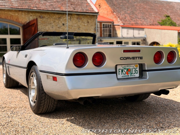 Chevrolet Corvette 5.7 V8 | Manuál 23 560mil 1986
