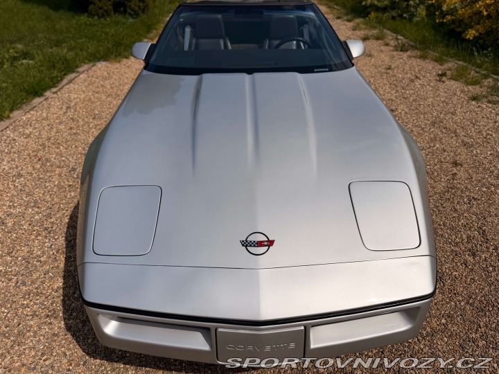 Chevrolet Corvette 5.7 V8 | Manuál 23 560mil 1986
