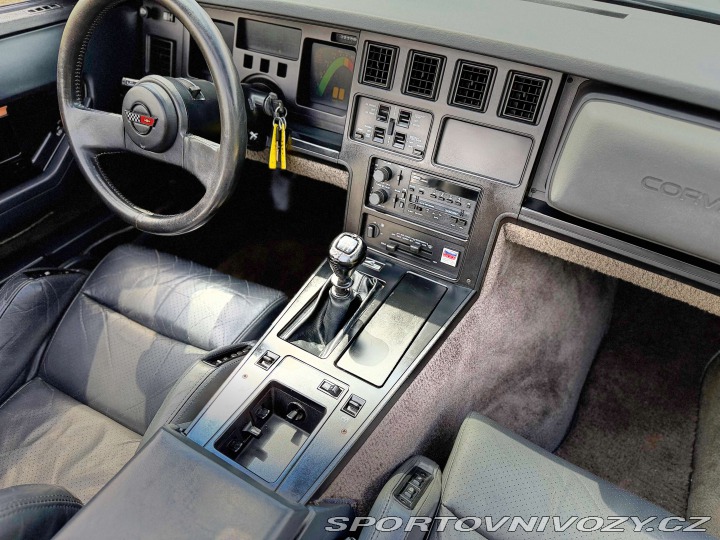 Chevrolet Corvette 5.7 V8 | Manuál 23 560mil 1986