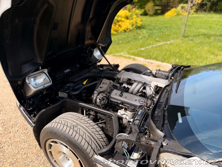 Chevrolet Corvette 5.7 V8 | Manuál 23 560mil 1986