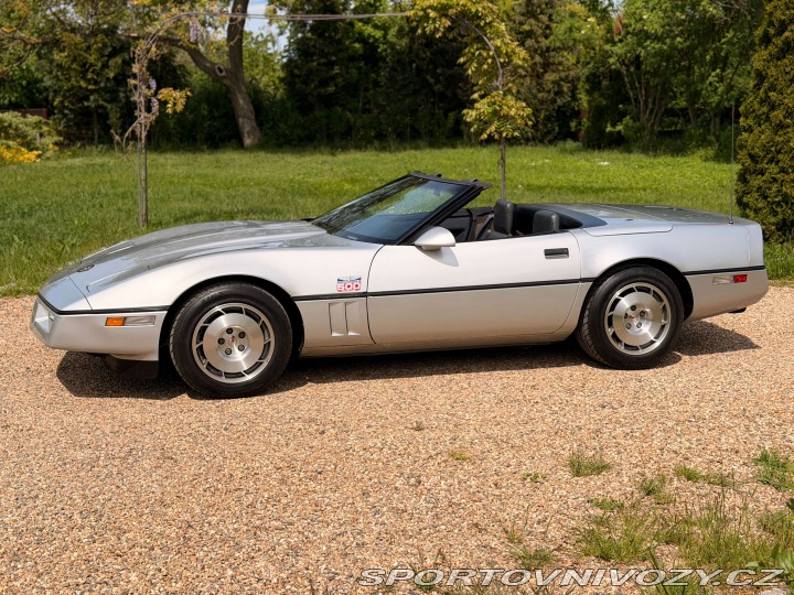 Chevrolet Corvette 5.7 V8 | Manuál 23 560mil 1986