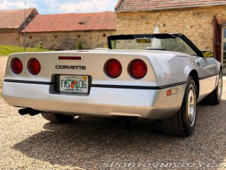 Chevrolet Corvette 5.7 V8 | Manuál 23 560mil 1986