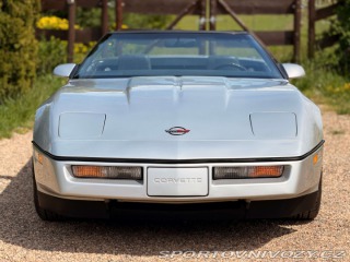 Chevrolet Corvette 5.7 V8 | Manuál 23 560mil 1986