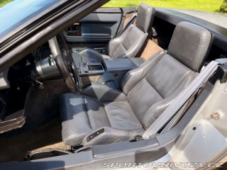 Chevrolet Corvette 5.7 V8 | Manuál 23 560mil 1986