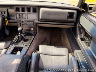 Chevrolet Corvette 5.7 V8 | Manuál 23 560mil 1986