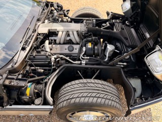Chevrolet Corvette 5.7 V8 | Manuál 23 560mil 1986