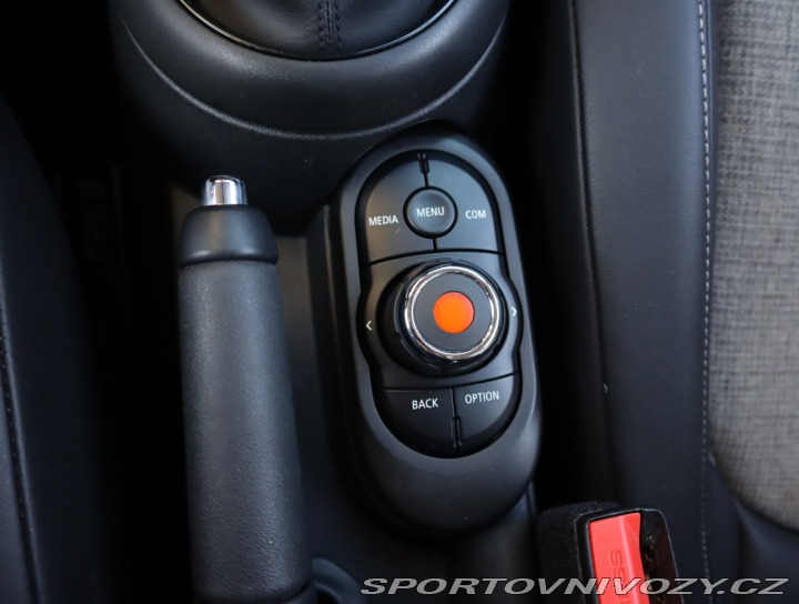 Mini One One 2021
