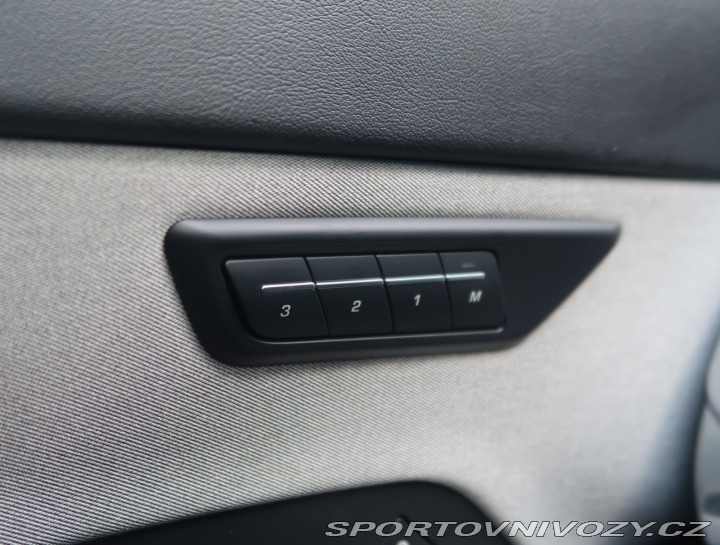 Jaguar E-Pace R-Dynamic D200 AWD 2021