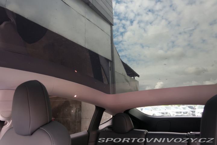 Tesla Model Y Long Range AWD 79kWh 2022
