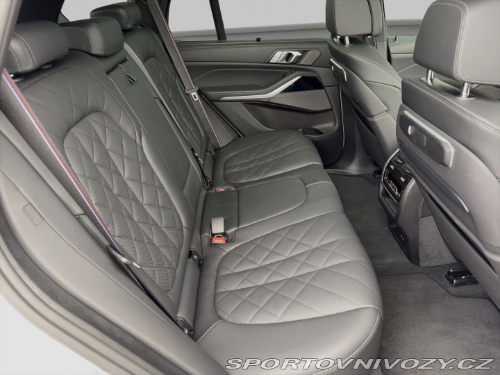 BMW X5 M60i 2025
