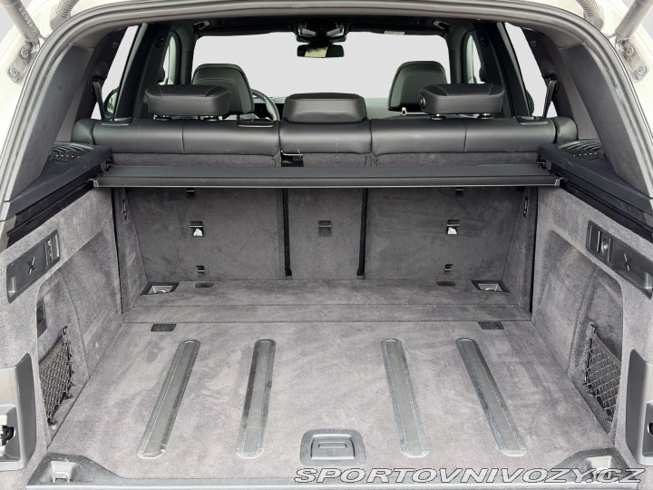 BMW X5 M60i 2025