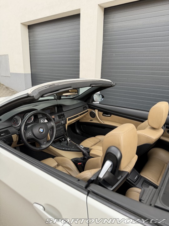 BMW M3 E93 2008