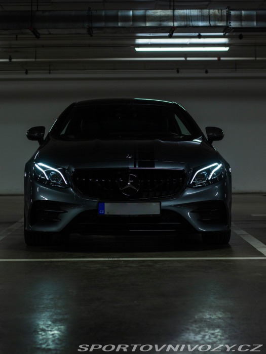 Mercedes-Benz E 