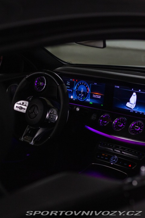 Mercedes-Benz E  2018