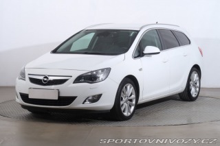 Opel Astra Classic 2.0 CDTI 2012