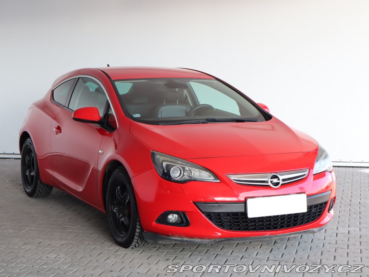 Opel Astra 1.6 T 2012
