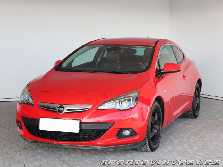 Opel Astra 1.6 T 2012