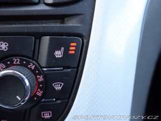 Opel Astra 1.6 T 2012
