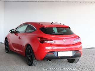Opel Astra 1.6 T 2012