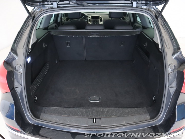 Opel Astra 2.0 CDTI 2013