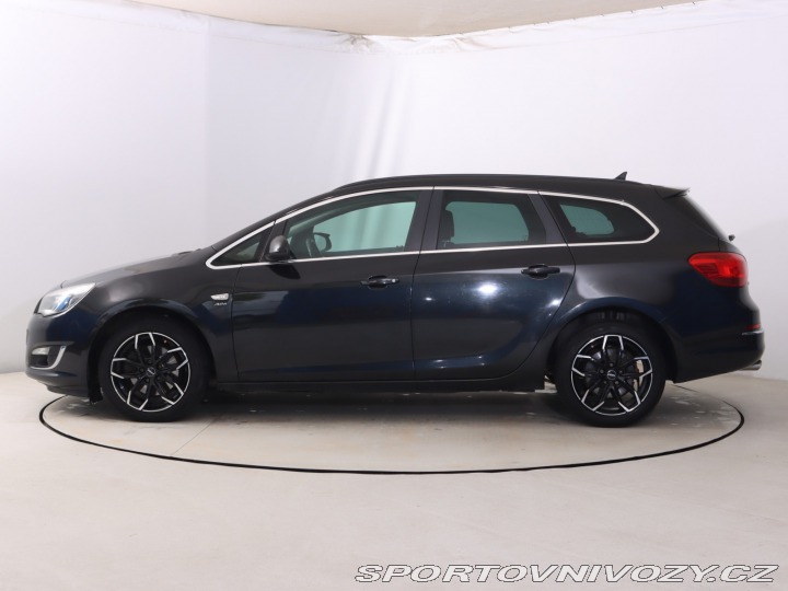 Opel Astra 2.0 CDTI 2013