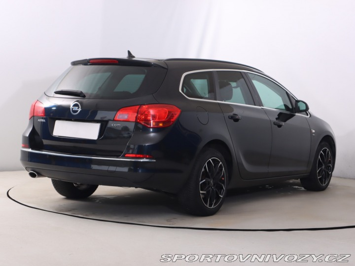 Opel Astra 2.0 CDTI 2013