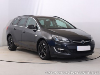 Opel Astra 2.0 CDTI 2013
