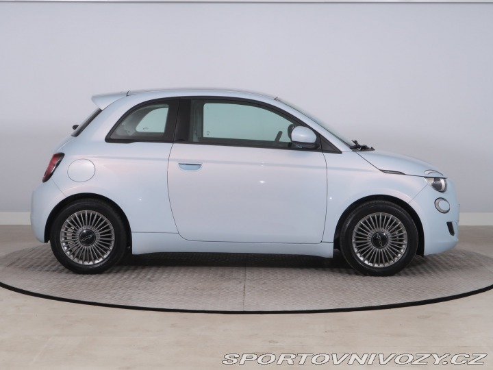 Fiat 500 500e  42 kWh 2022