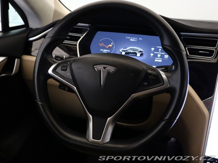 Tesla Model S 90D 2017