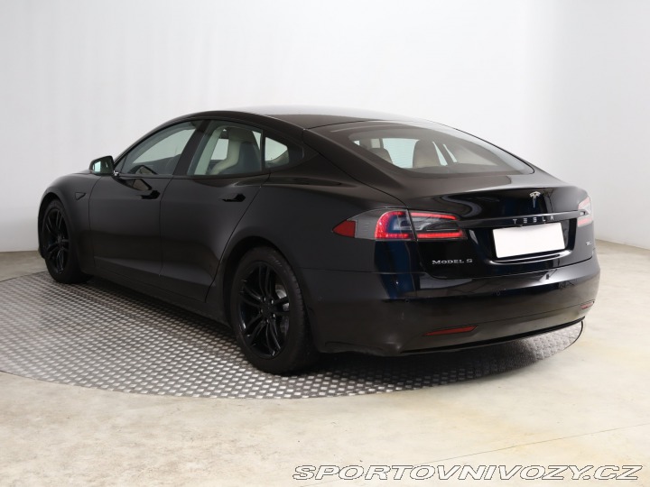 Tesla Model S 90D 2017