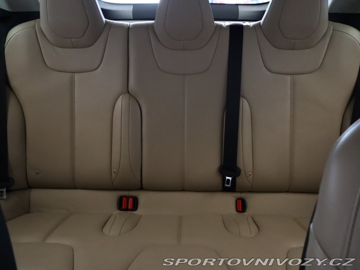 Tesla Model S 90D 2017