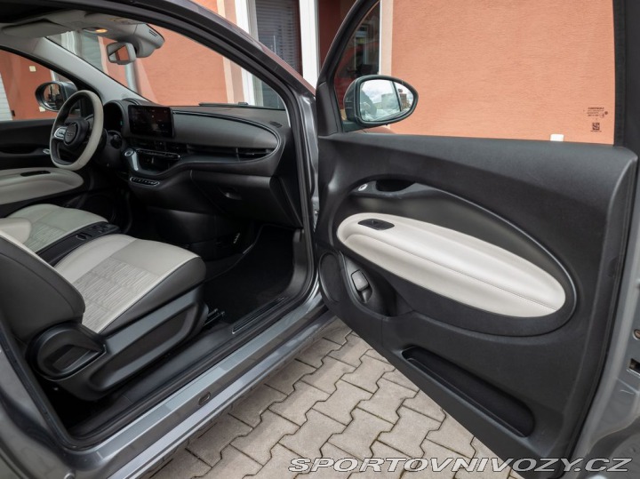 Fiat 500 500e C La Prima 87kW (ODP 2021