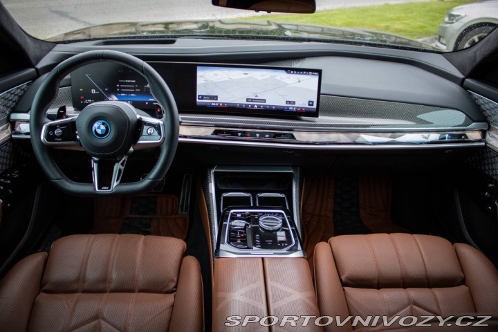 BMW 7 M760e xDrive 280kw AT/8 2025
