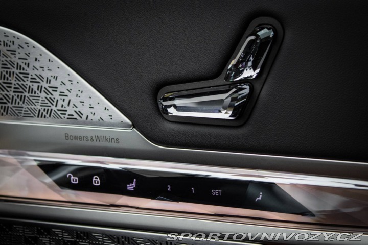 BMW 7 M760e xDrive 280kw AT/8 2025
