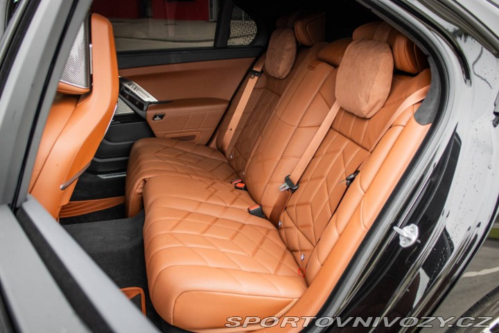 BMW 7 M760e xDrive 280kw AT/8 2025
