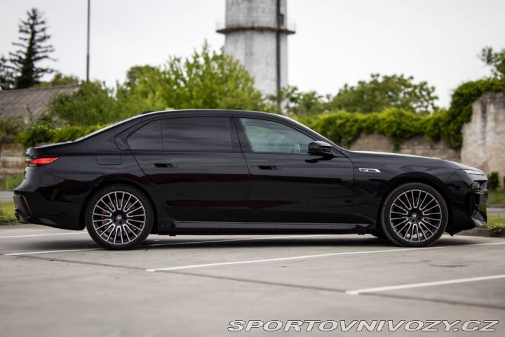 BMW 7 M760e xDrive 280kw AT/8 2025