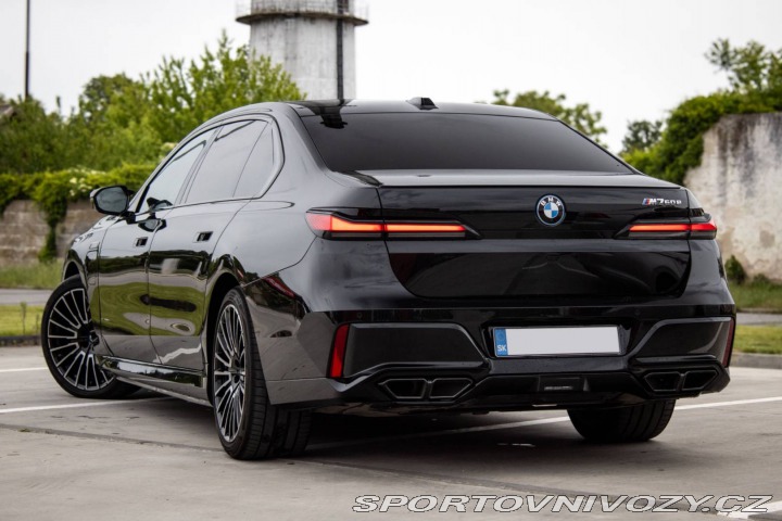 BMW 7 M760e xDrive 280kw AT/8 2025