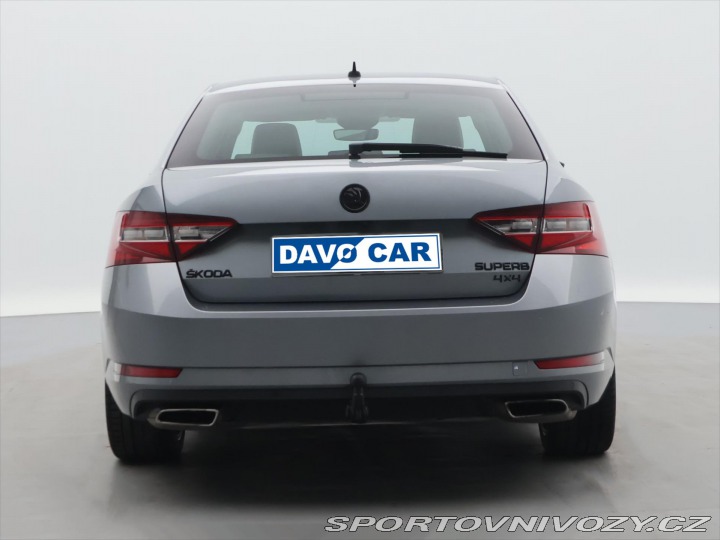 Škoda Superb 2,0 TSI 206kW DSG 4x4 CZ 2015