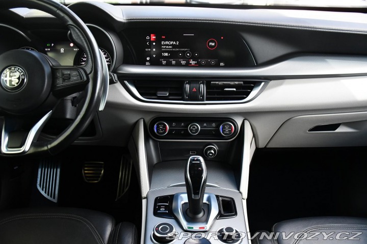 Alfa Romeo Stelvio 2.0Tbi 206kW VELOCE 2020