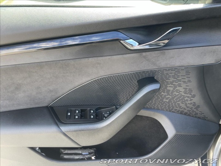 Škoda Octavia RS 2,0 TSi 180kw RS DSG Styl 2022