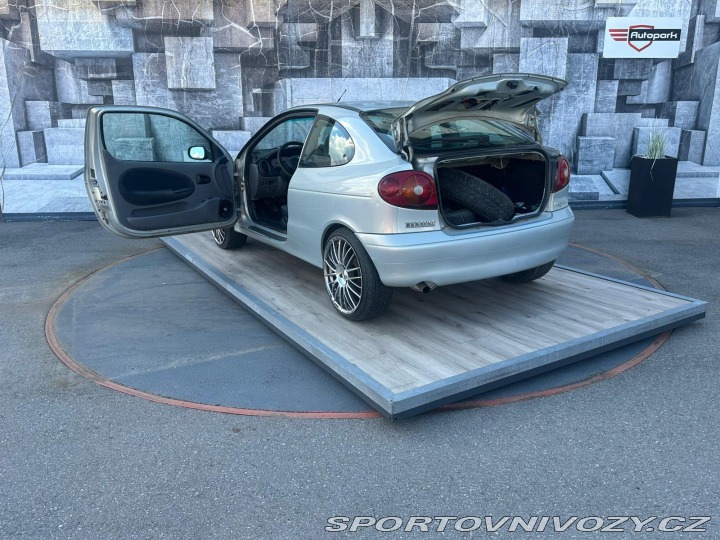 Renault Mégane 1.6i 79KW 2001