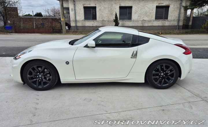 Nissan 370 Z  2020